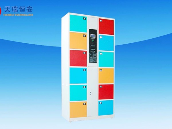 大學(xué)超市儲(chǔ)物柜免費(fèi)使用嗎